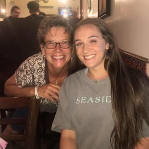 Meet your Posher, Julia